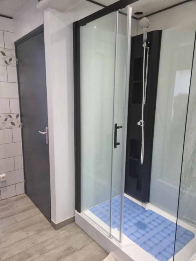 Chambres Individuelles Avec Cuisine Commune Tilloloy Exteriör bild