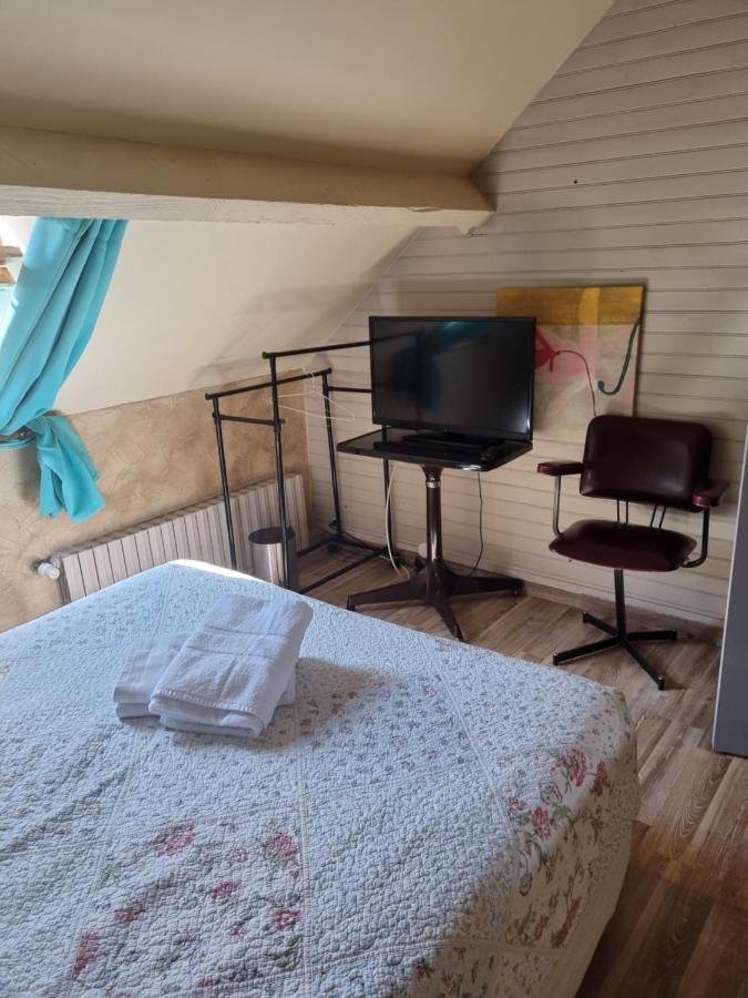 Chambres Individuelles Avec Cuisine Commune Tilloloy Exteriör bild