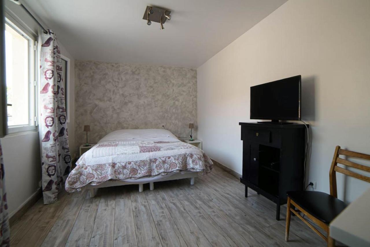 Chambres Individuelles Avec Cuisine Commune Tilloloy Exteriör bild
