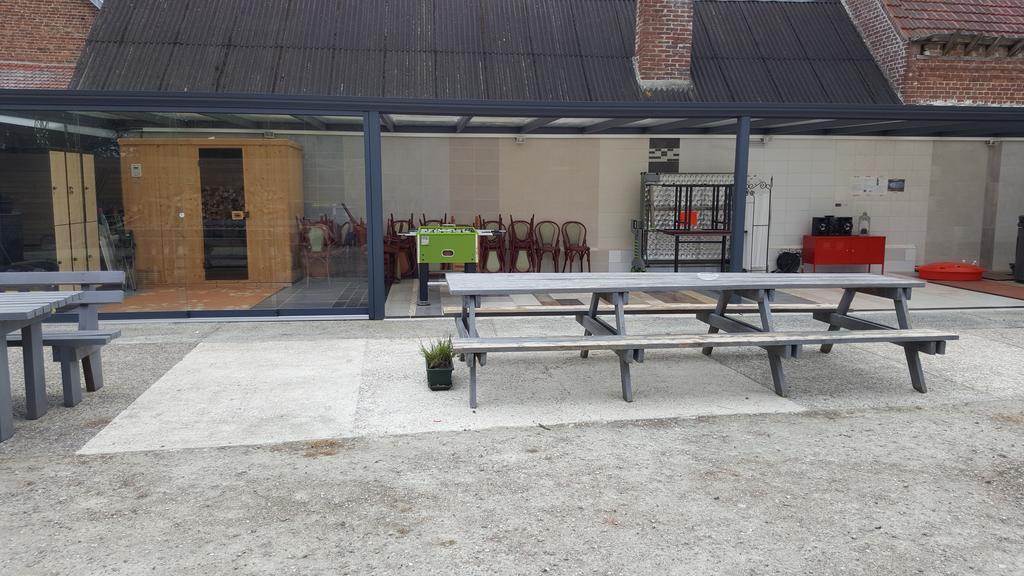 Chambres Individuelles Avec Cuisine Commune Tilloloy Exteriör bild